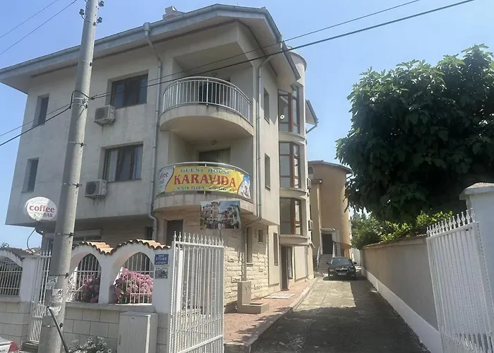 Guest house Karavida