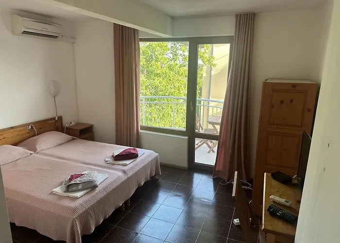 Guest house Karavida Sinemoretz