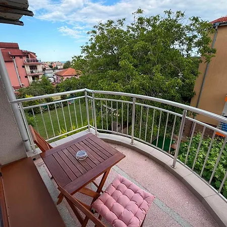 Konukevi Karavida 3*